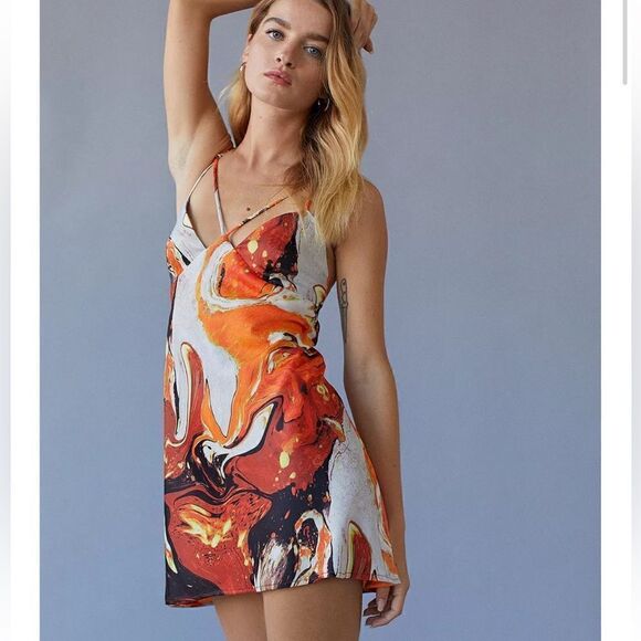 NEW Urban Outfitters Pretty Please Marble Print Cut Out Dress Women’s Large - Picture 1 of 6
